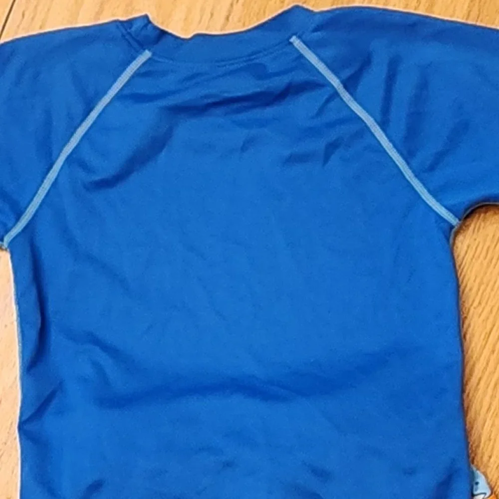 Kanu/Wippette Toddler Rashgaurd & Swim Trunk Set Size 4T